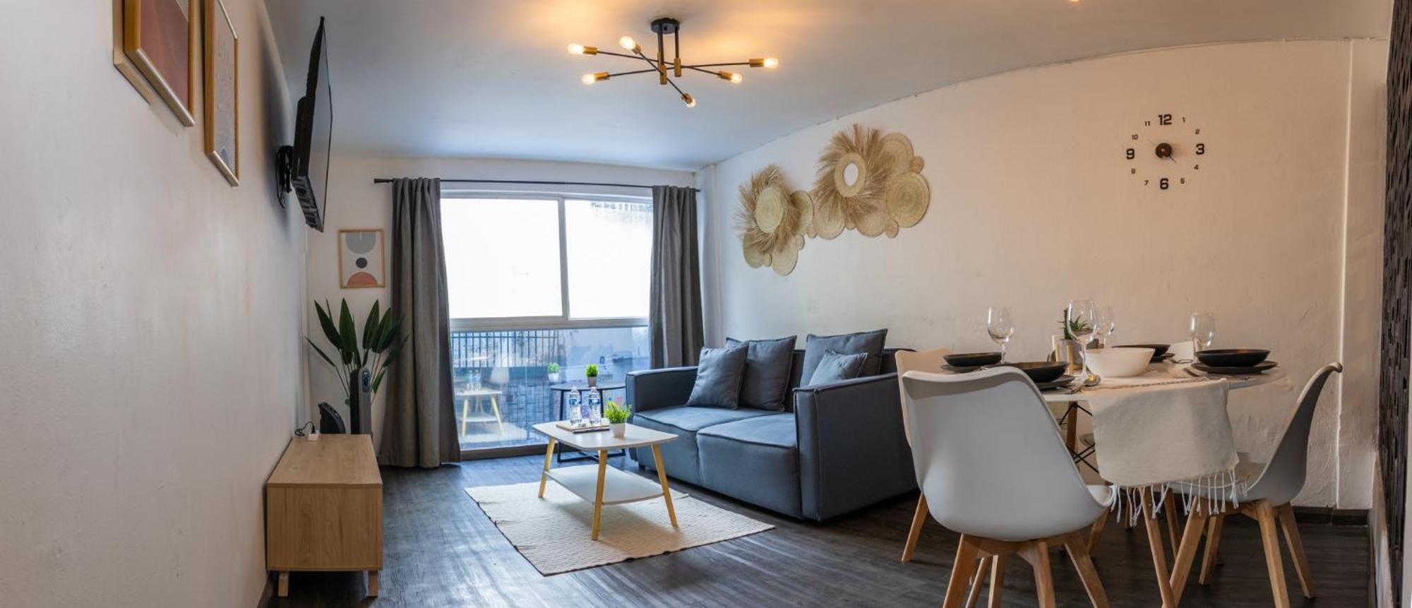 Apartment Location Master With Air Conditioner *